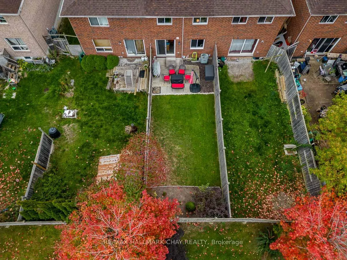 Photo 30 of 50 Raymond Crescent, Barrie, Painswick South — HOMEH
