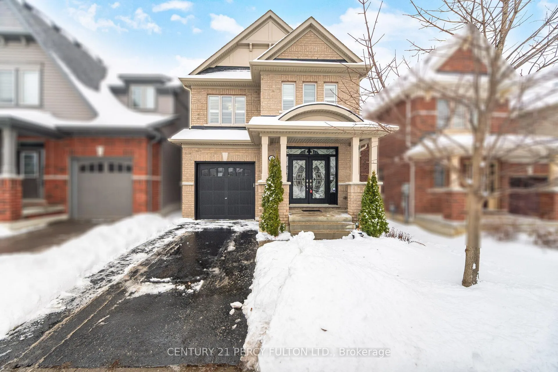 Front of 2415 Kentucky Derby Way