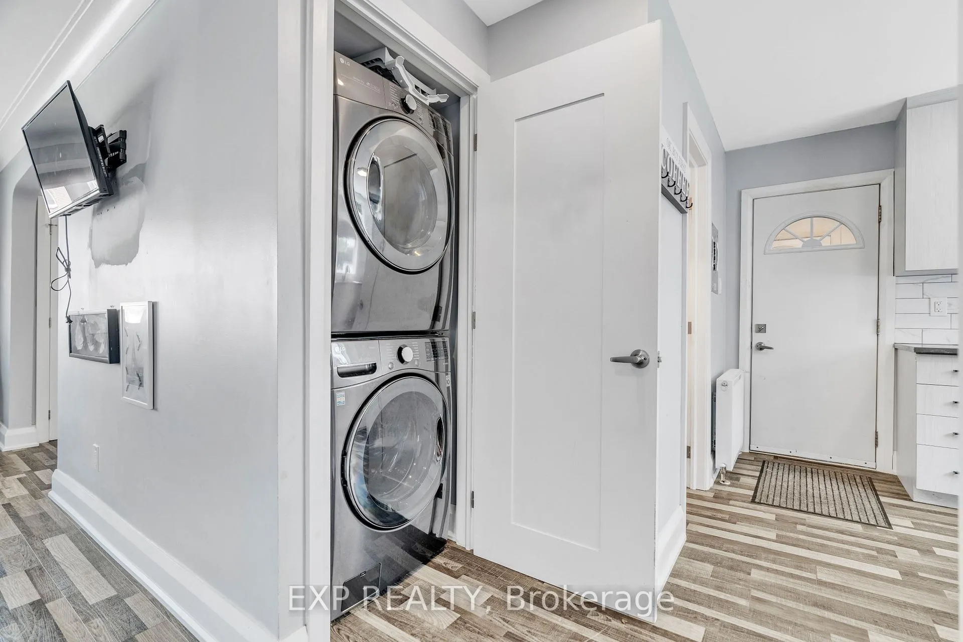 Photo 8 of 124 Marier Avenue, Ottawa, Vanier — HOMEH