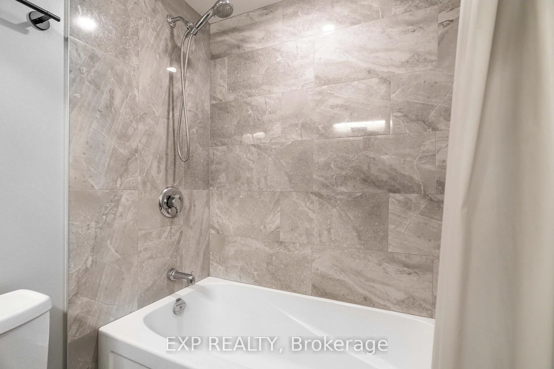 Photo 14 of 124 Marier Avenue, Ottawa, Vanier — HOMEH