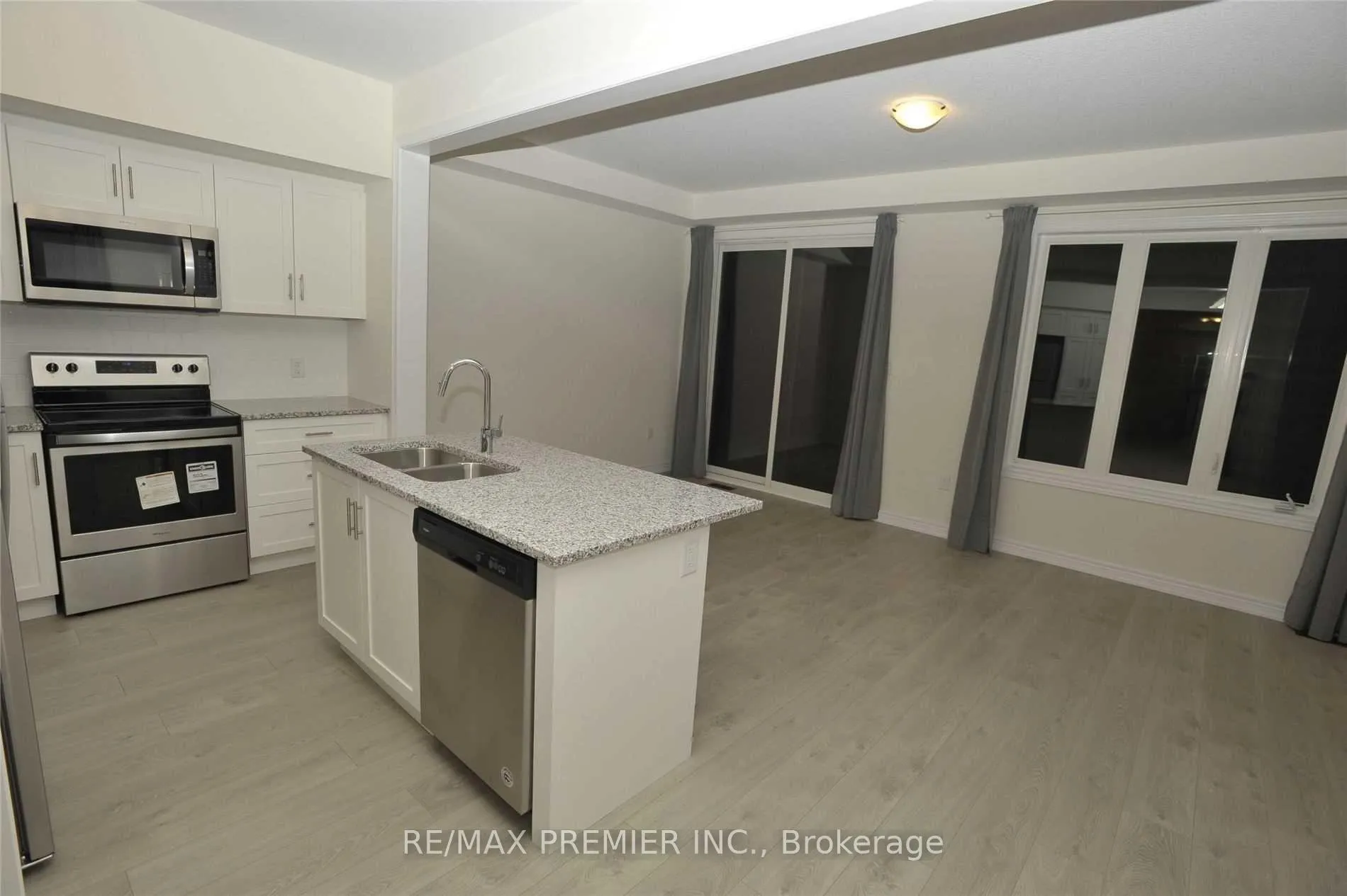 Photo 4 of 25 Pelican Lane, Hamilton, Vincent — HOMEH