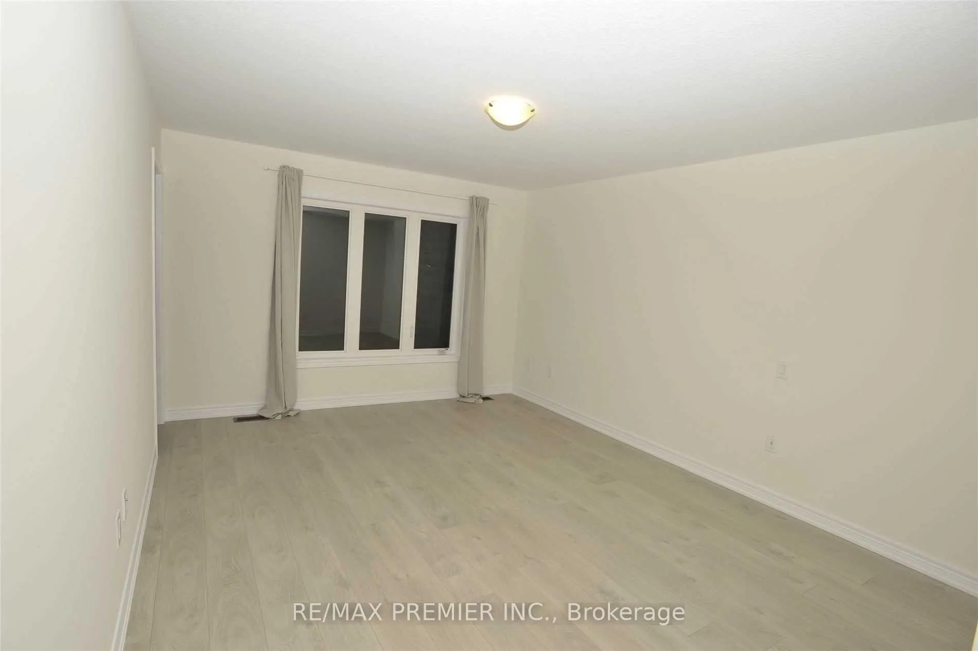 Photo 15 of 25 Pelican Lane, Hamilton, Vincent — HOMEH