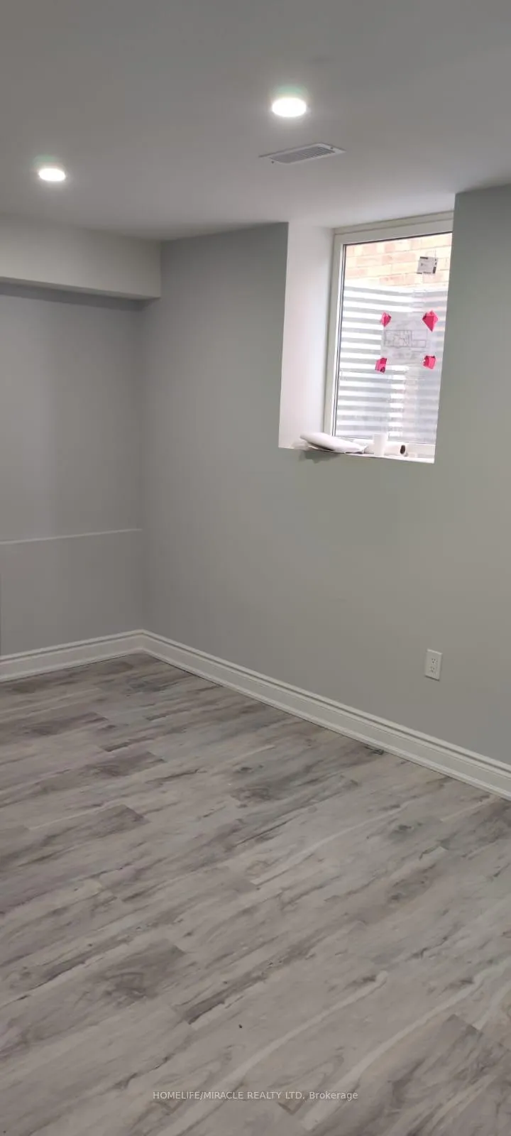 Photo 5 of Unit Basement, 52 Durango Drive, Brampton, Credit Valley — HOMEH