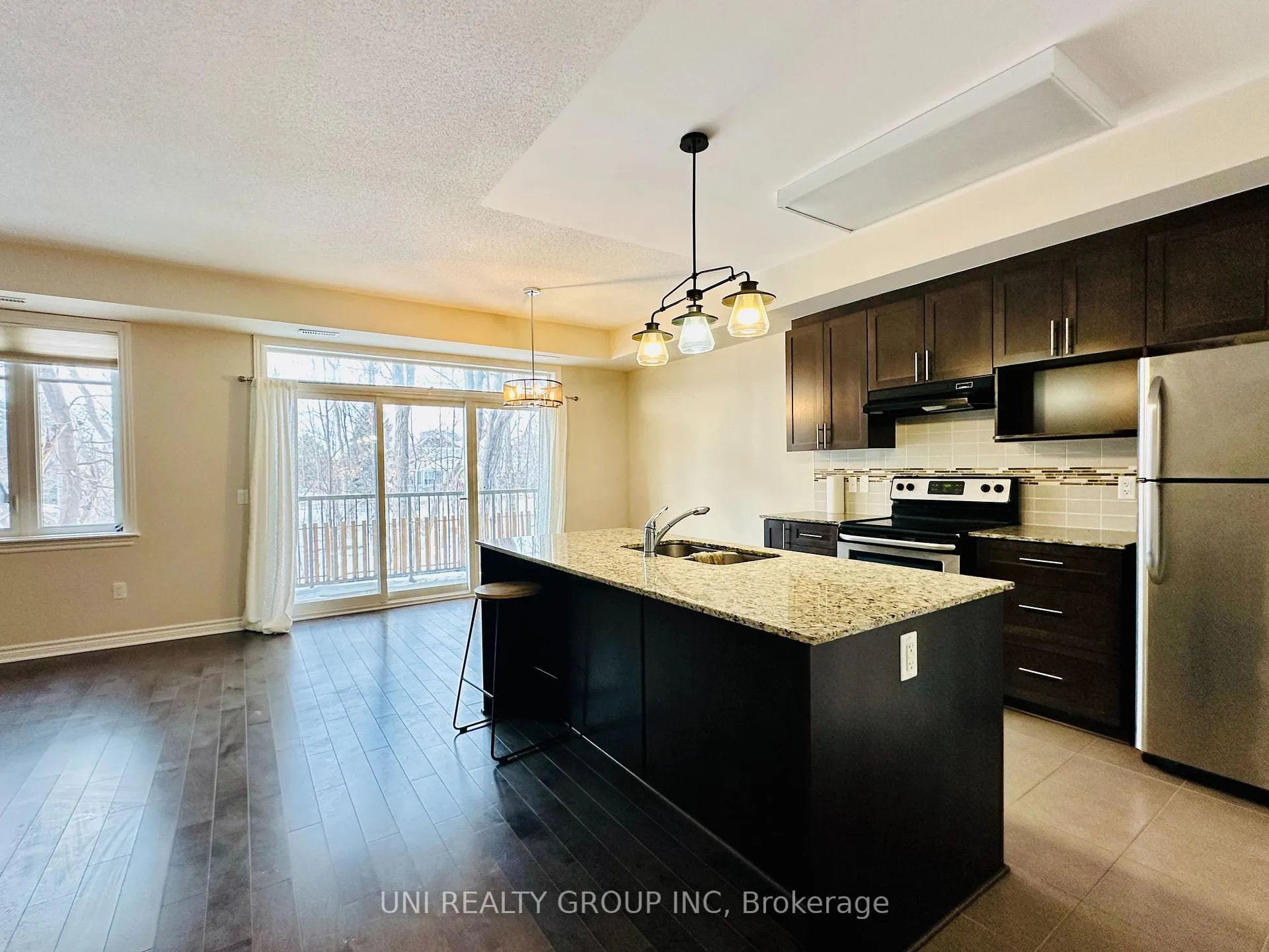 Photo 5 of Unit C, 35 Tadley Private, Ottawa, Barrhaven - Longfields — HOMEH