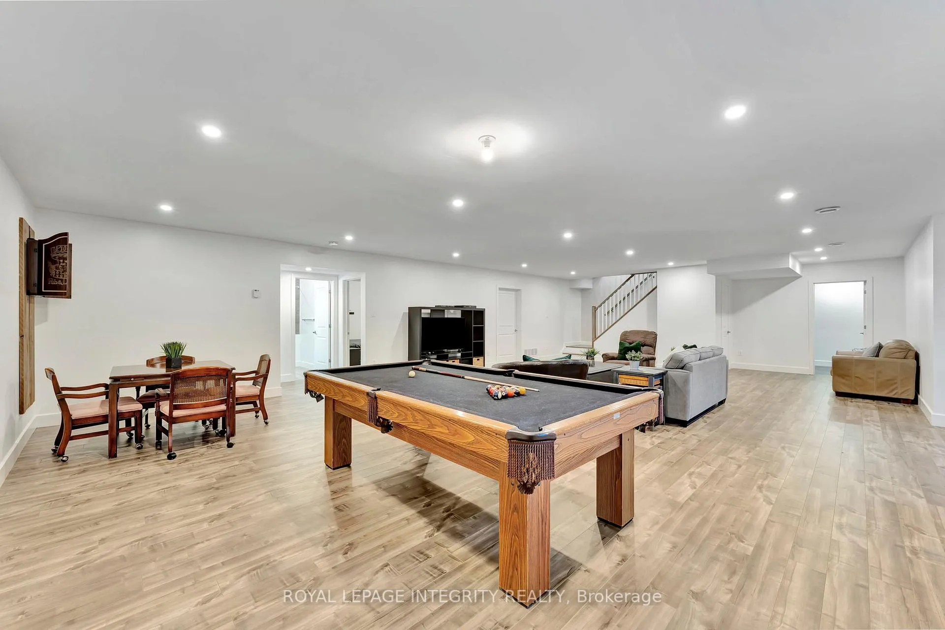 Photo 21 of 2198 Maple Forest Drive, Ottawa, North Gower — HOMEH