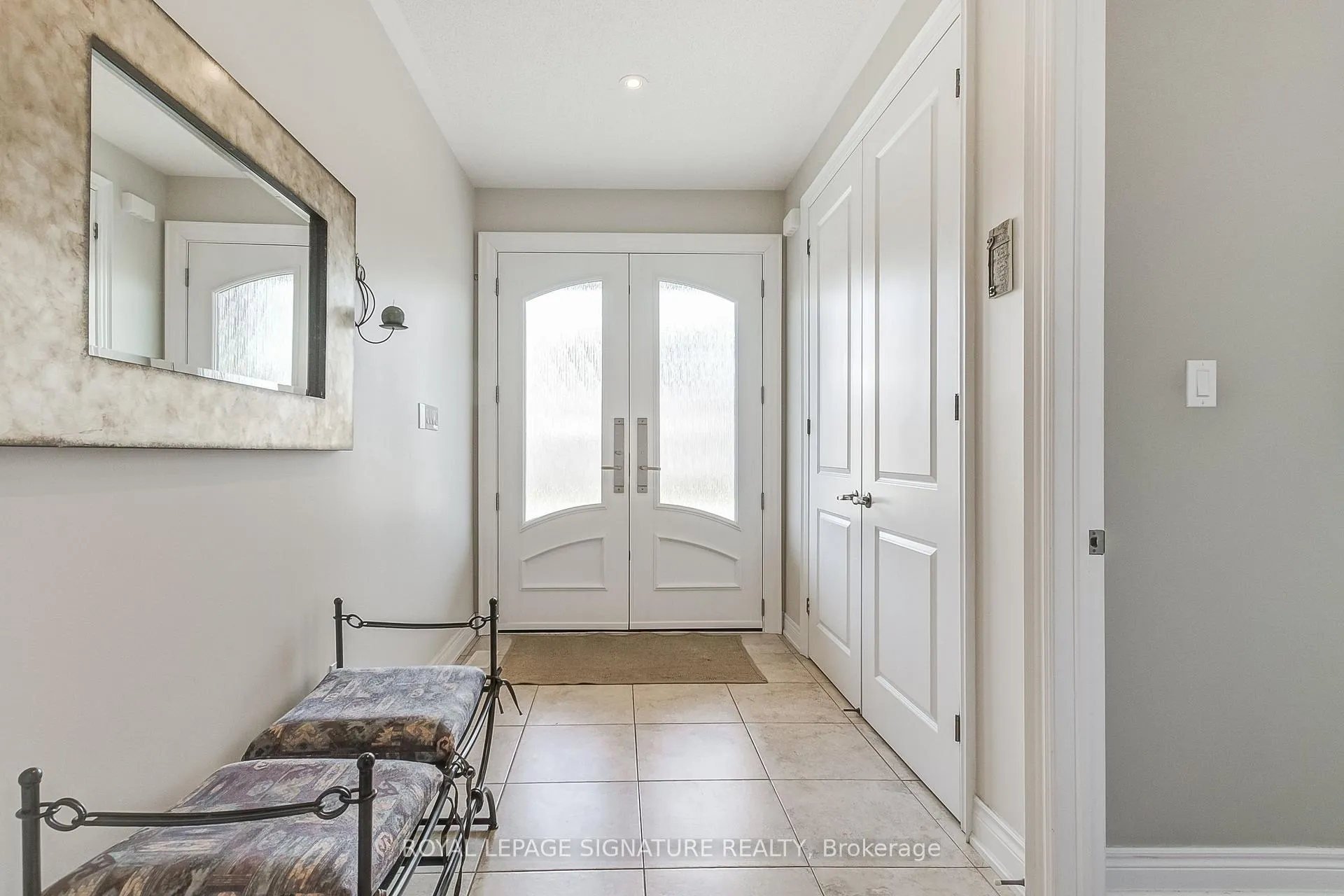 Photo 3 of 18 Flanders Road, Brampton, Credit Valley — HOMEH