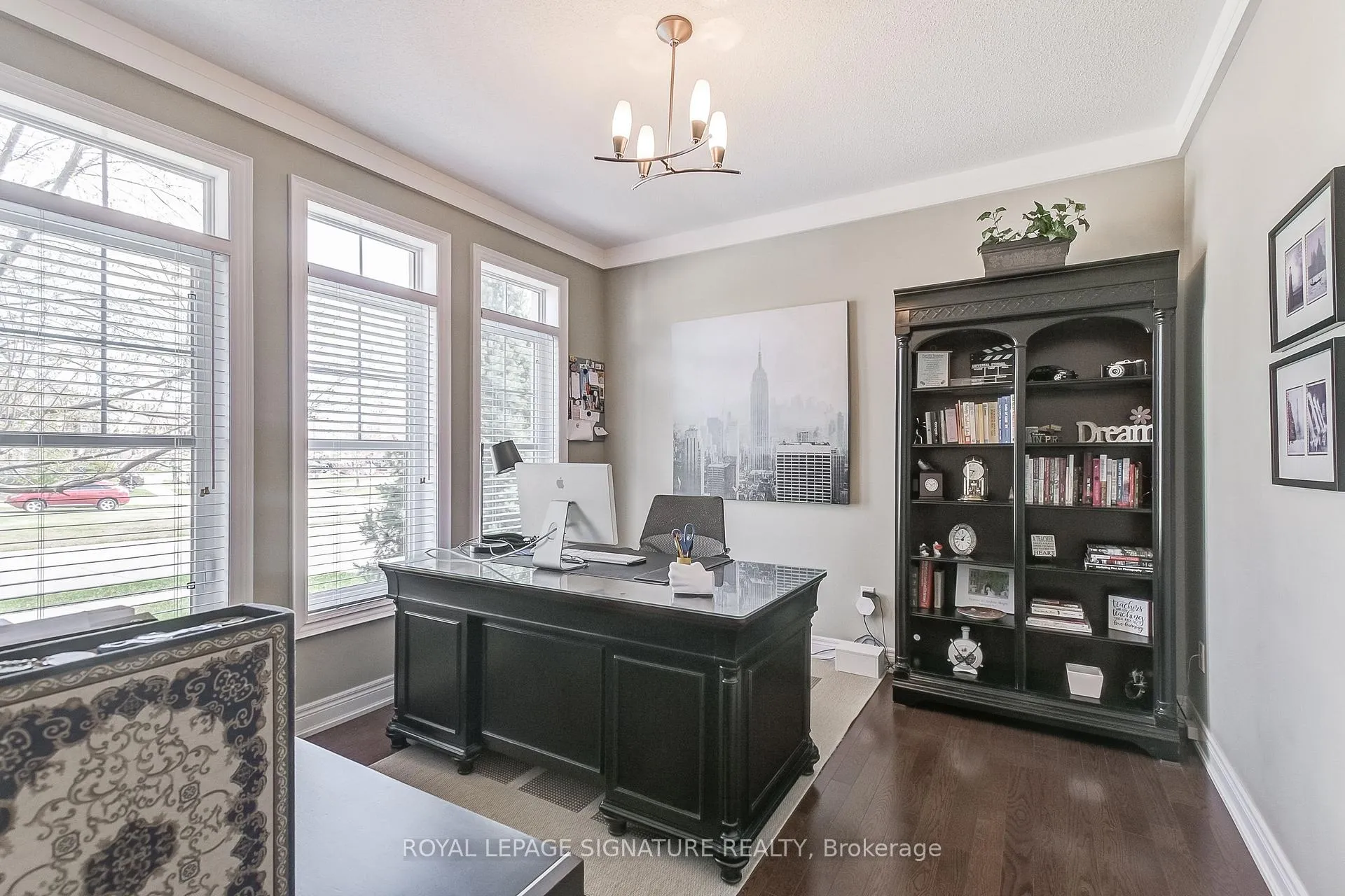Photo 5 of 18 Flanders Road, Brampton, Credit Valley — HOMEH