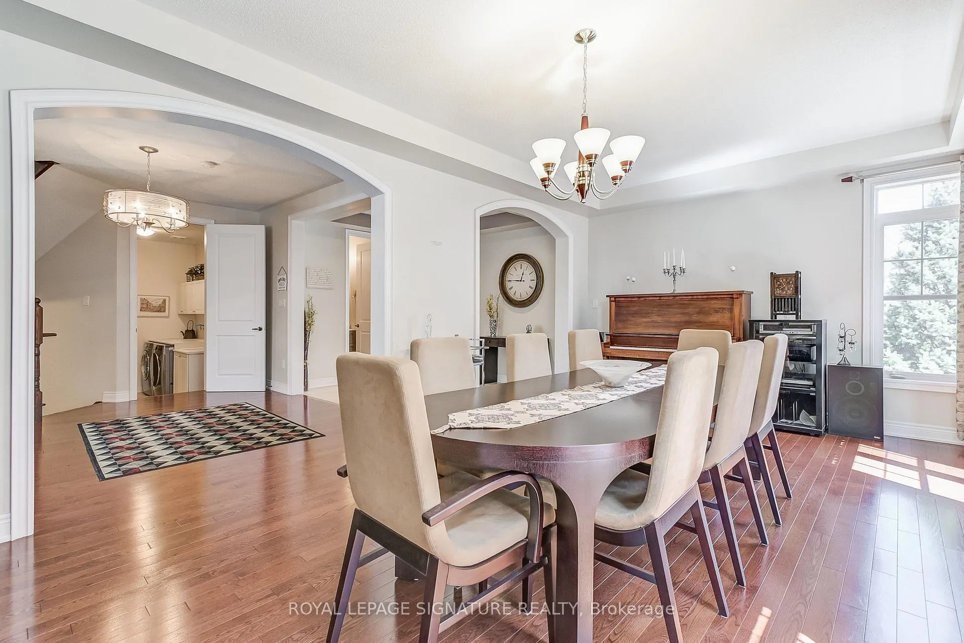 Photo 10 of 18 Flanders Road, Brampton, Credit Valley — HOMEH