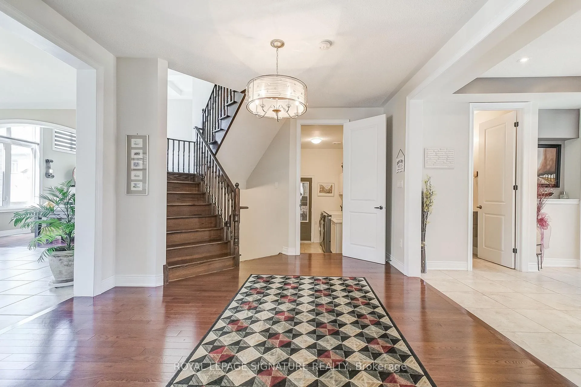 Photo 11 of 18 Flanders Road, Brampton, Credit Valley — HOMEH