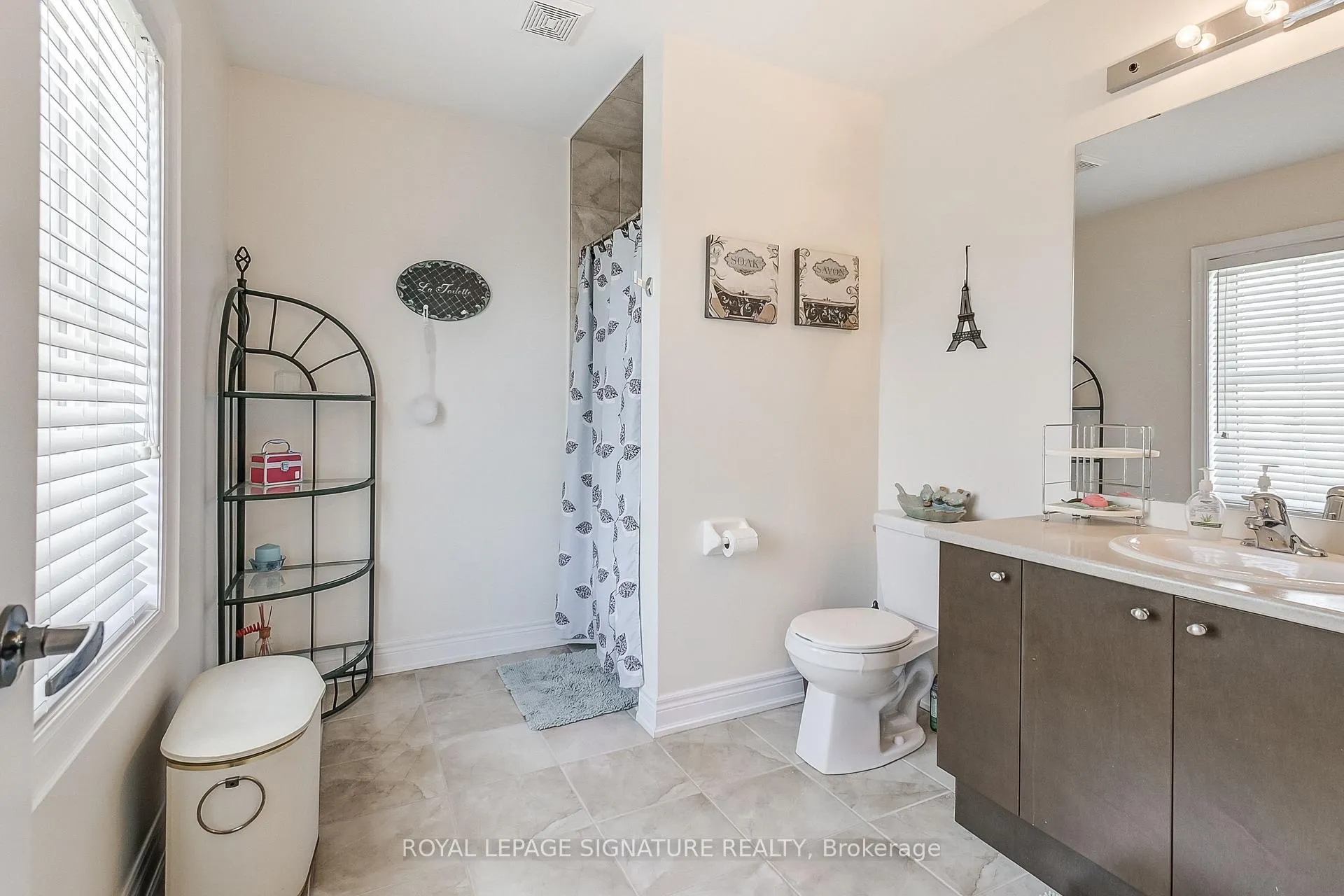 Photo 29 of 18 Flanders Road, Brampton, Credit Valley — HOMEH