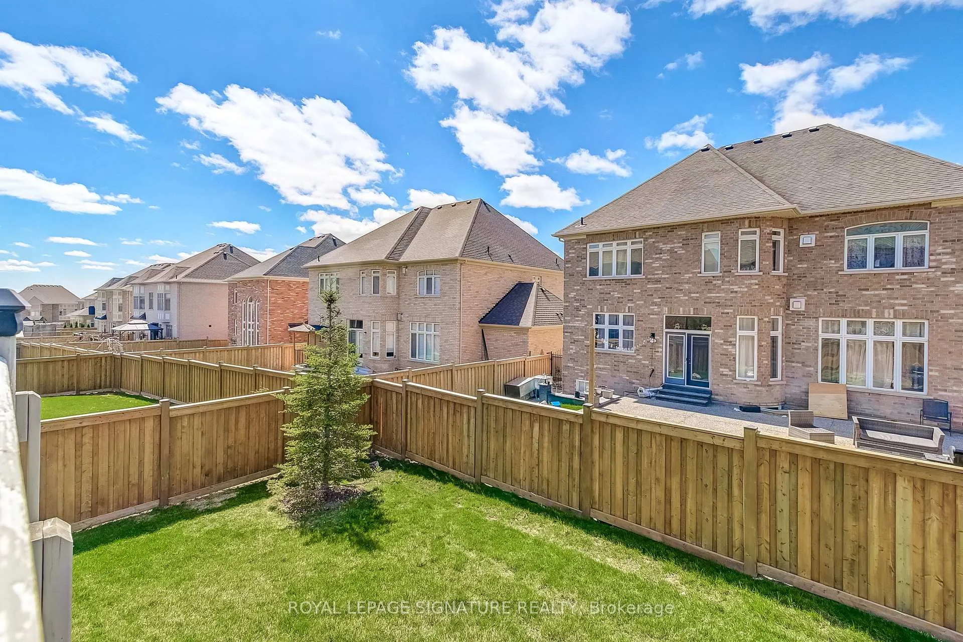 Photo 43 of 18 Flanders Road, Brampton, Credit Valley — HOMEH