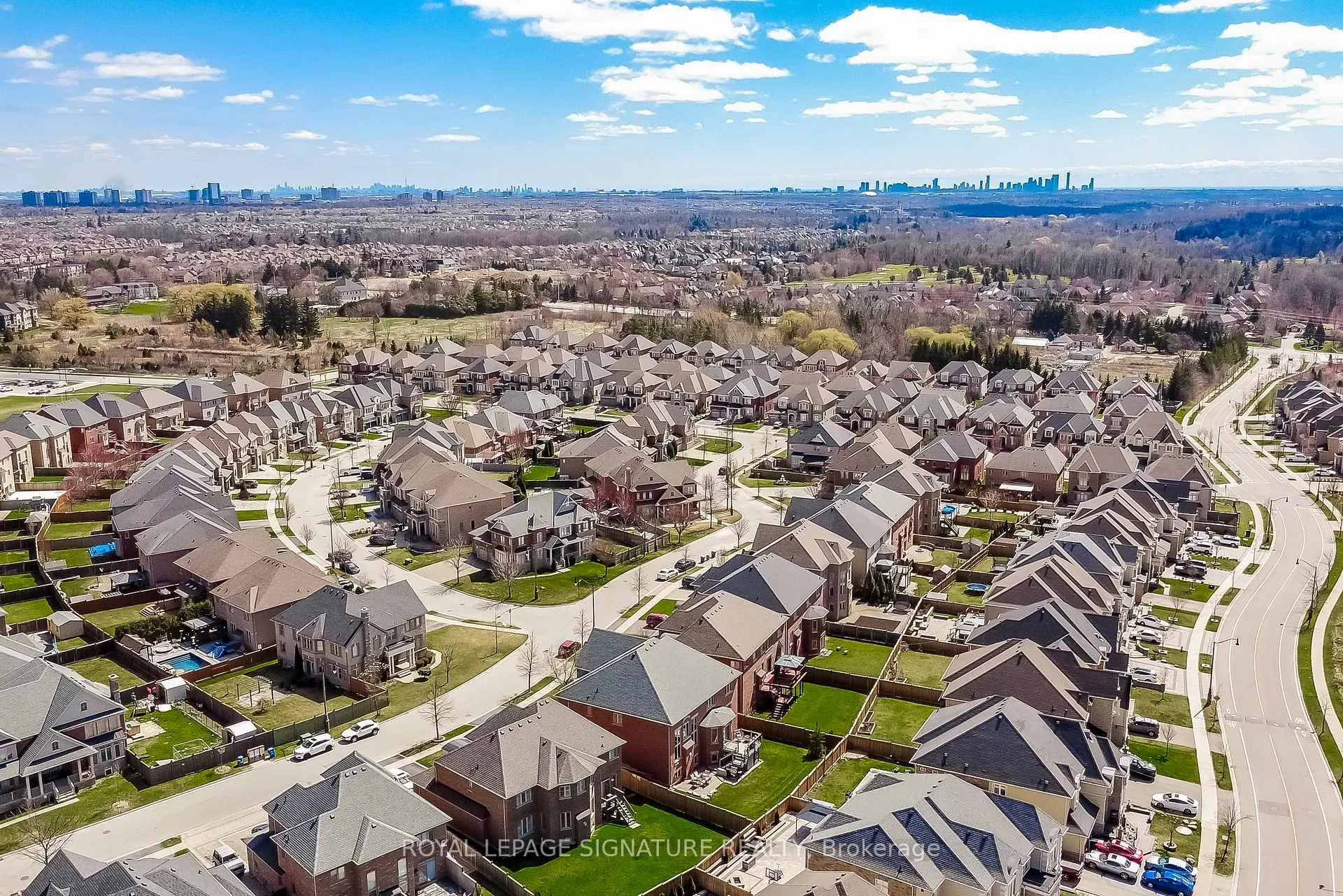 Photo 50 of 18 Flanders Road, Brampton, Credit Valley — HOMEH