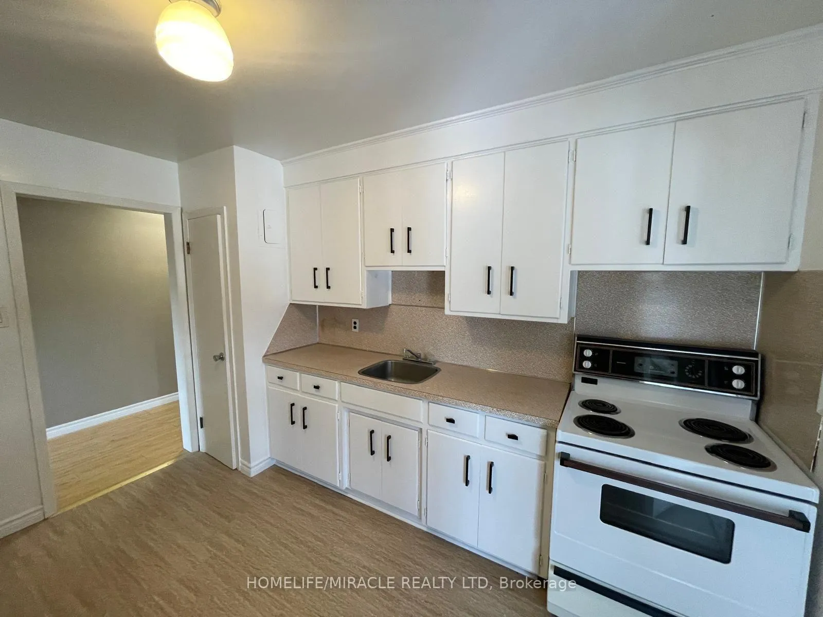 Photo 1 of Unit 3, 270 Clifton Road, Kitchener — HOMEH