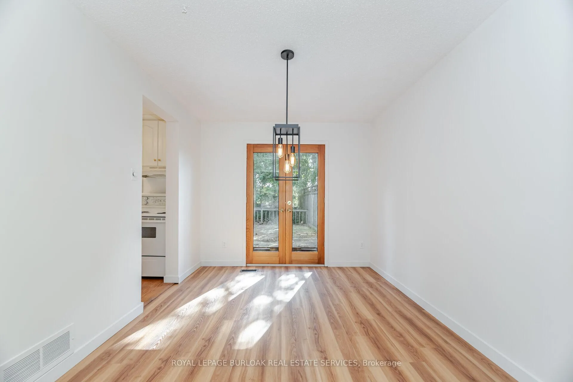 Photo 14 of 21 Horning Drive, Hamilton, Fessenden — HOMEH