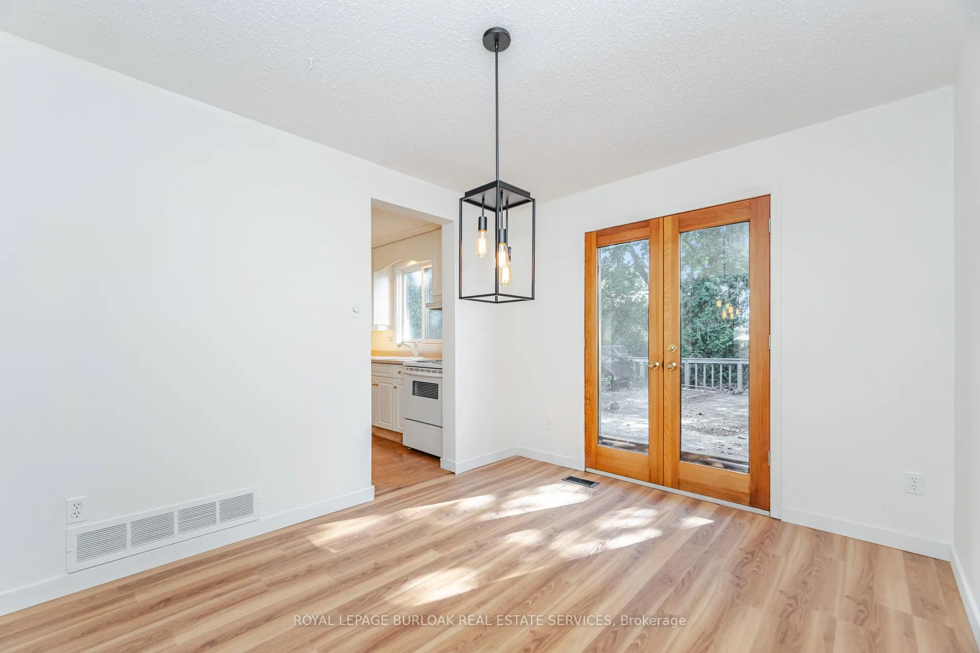 Photo 15 of 21 Horning Drive, Hamilton, Fessenden — HOMEH