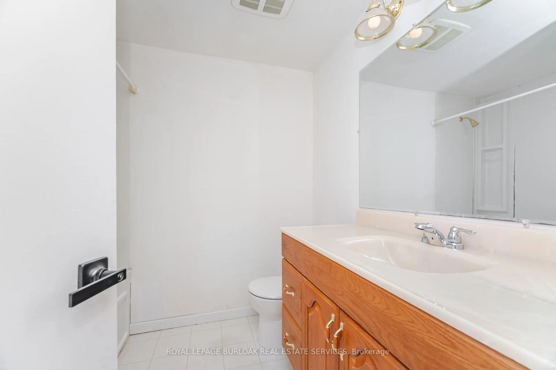Photo 33 of 21 Horning Drive, Hamilton, Fessenden — HOMEH