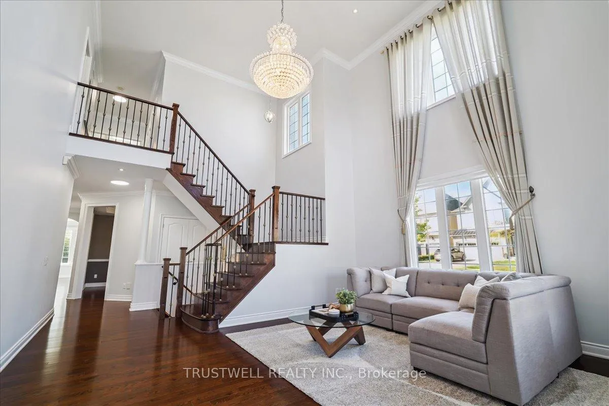 Photo 6 of 1 Mccombe Lane, Vaughan, Patterson — HOMEH