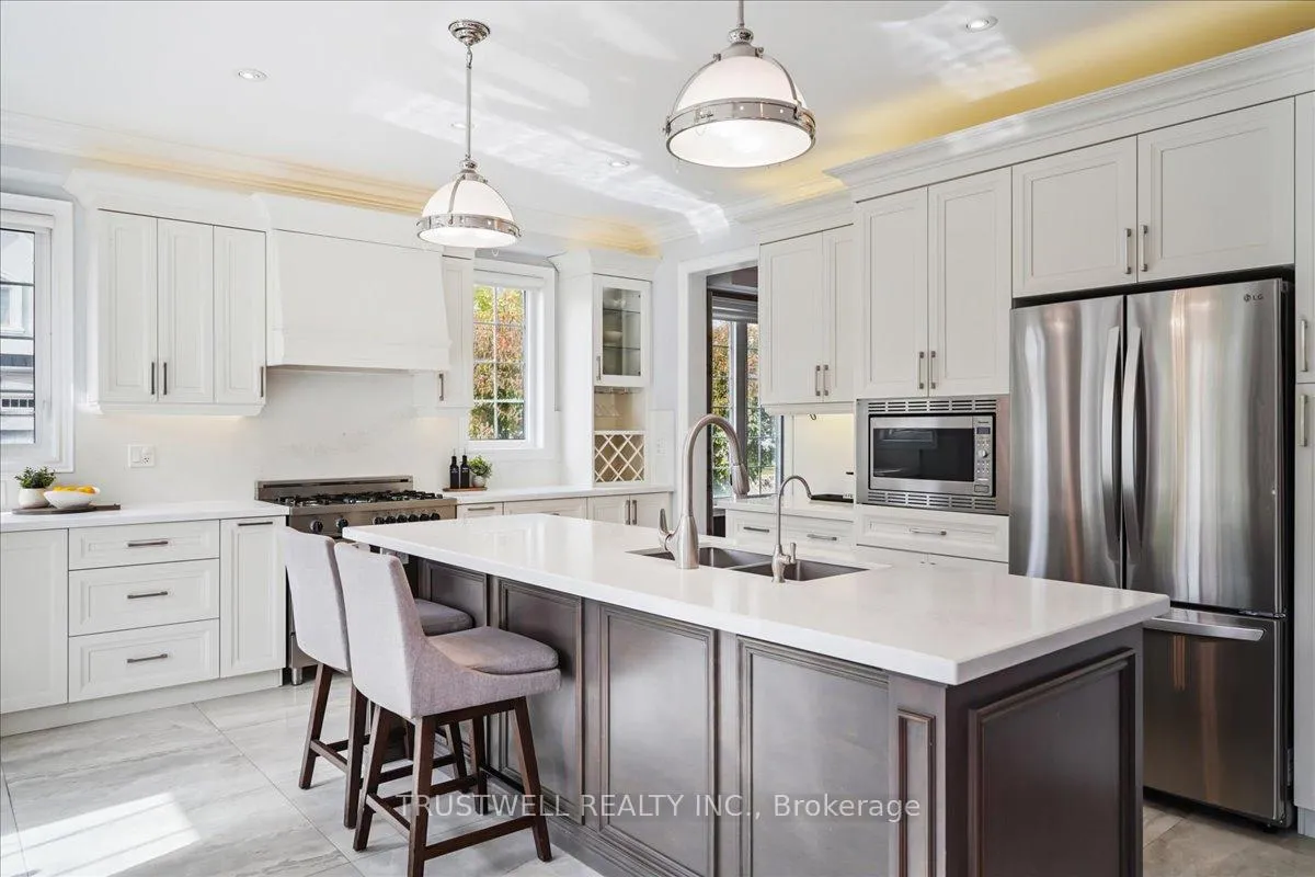 Photo 14 of 1 Mccombe Lane, Vaughan, Patterson — HOMEH