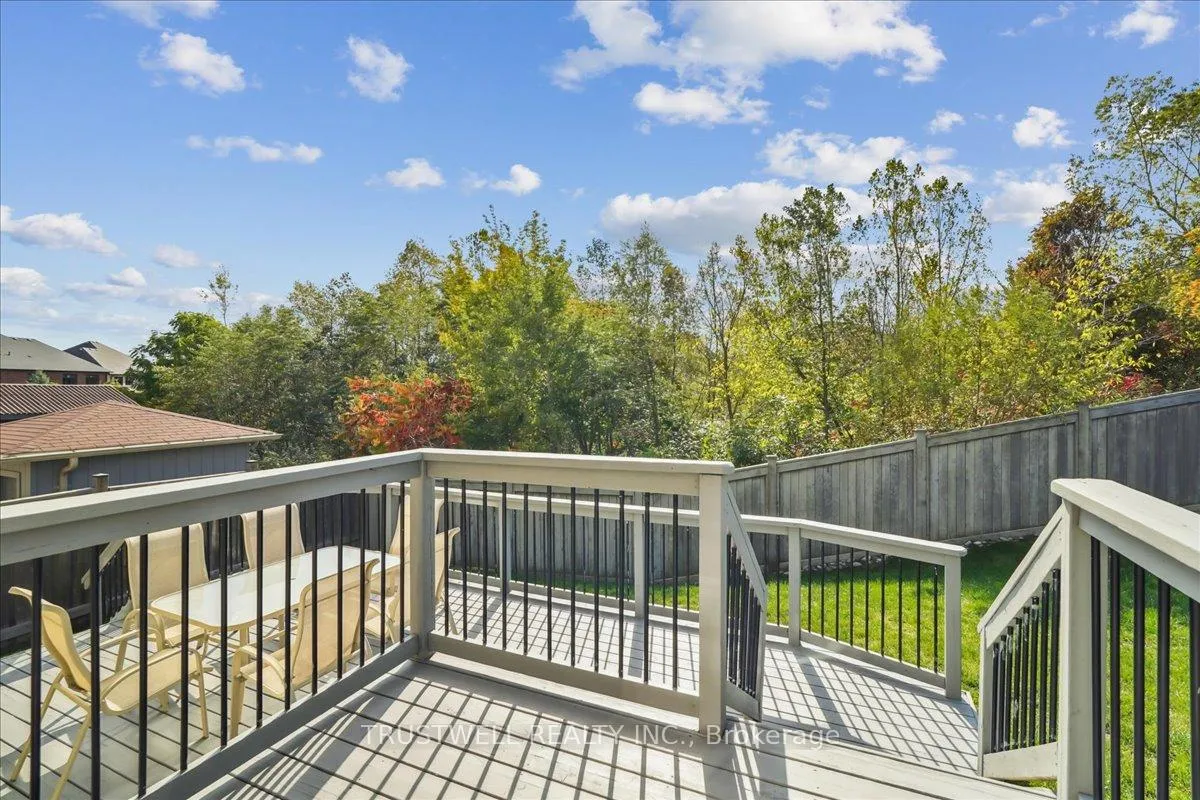 Photo 16 of 1 Mccombe Lane, Vaughan, Patterson — HOMEH