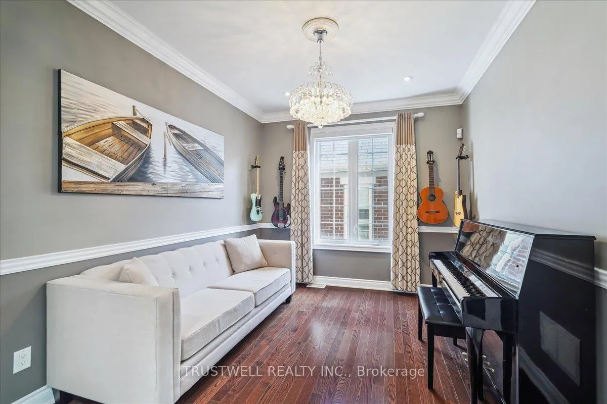 Photo 21 of 1 Mccombe Lane, Vaughan, Patterson — HOMEH