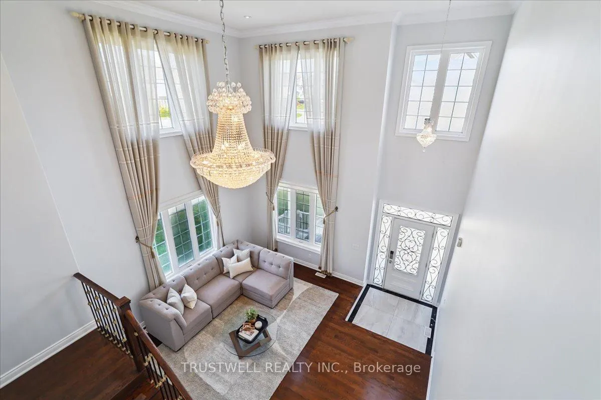 Photo 25 of 1 Mccombe Lane, Vaughan, Patterson — HOMEH