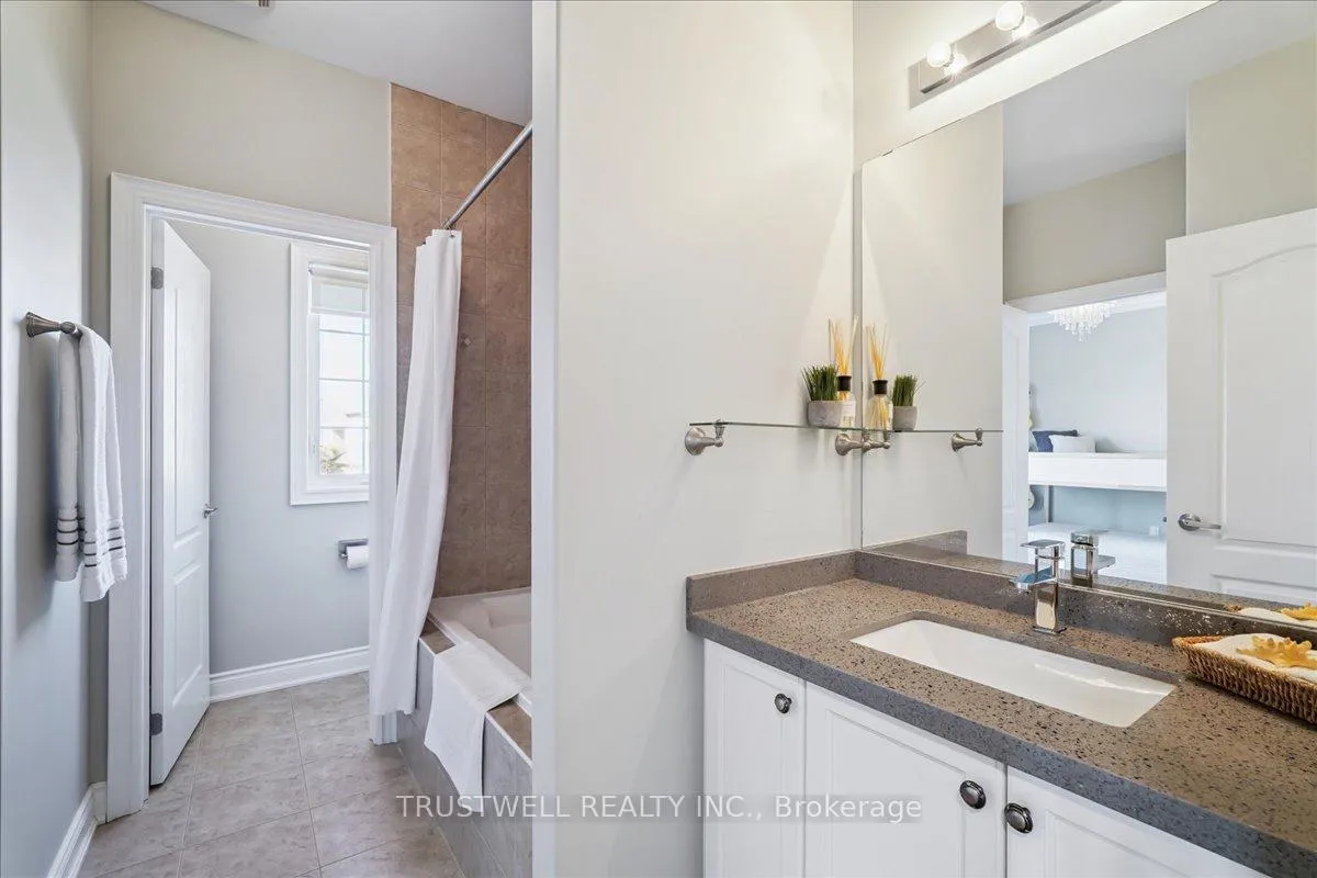 Photo 32 of 1 Mccombe Lane, Vaughan, Patterson — HOMEH