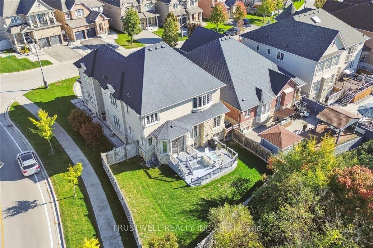 Photo 49 of 1 Mccombe Lane, Vaughan, Patterson — HOMEH