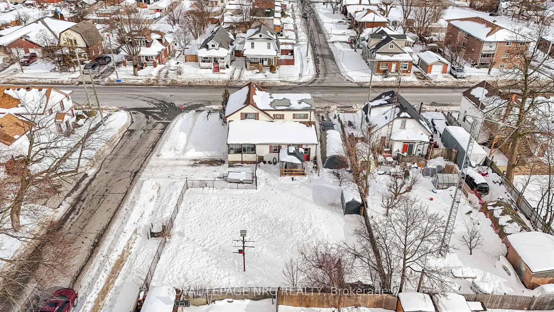 Photo 3 of 87 Pine Street S, Thorold, Thorold Downtown — HOMEH