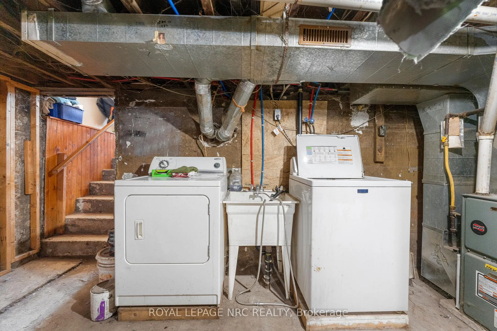 Photo 26 of 87 Pine Street S, Thorold, Thorold Downtown — HOMEH