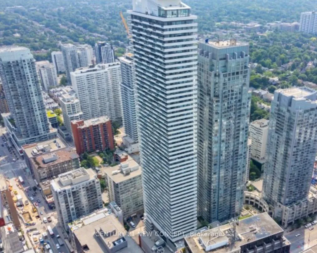 Front of Unit 4106, 2221 Yonge Street