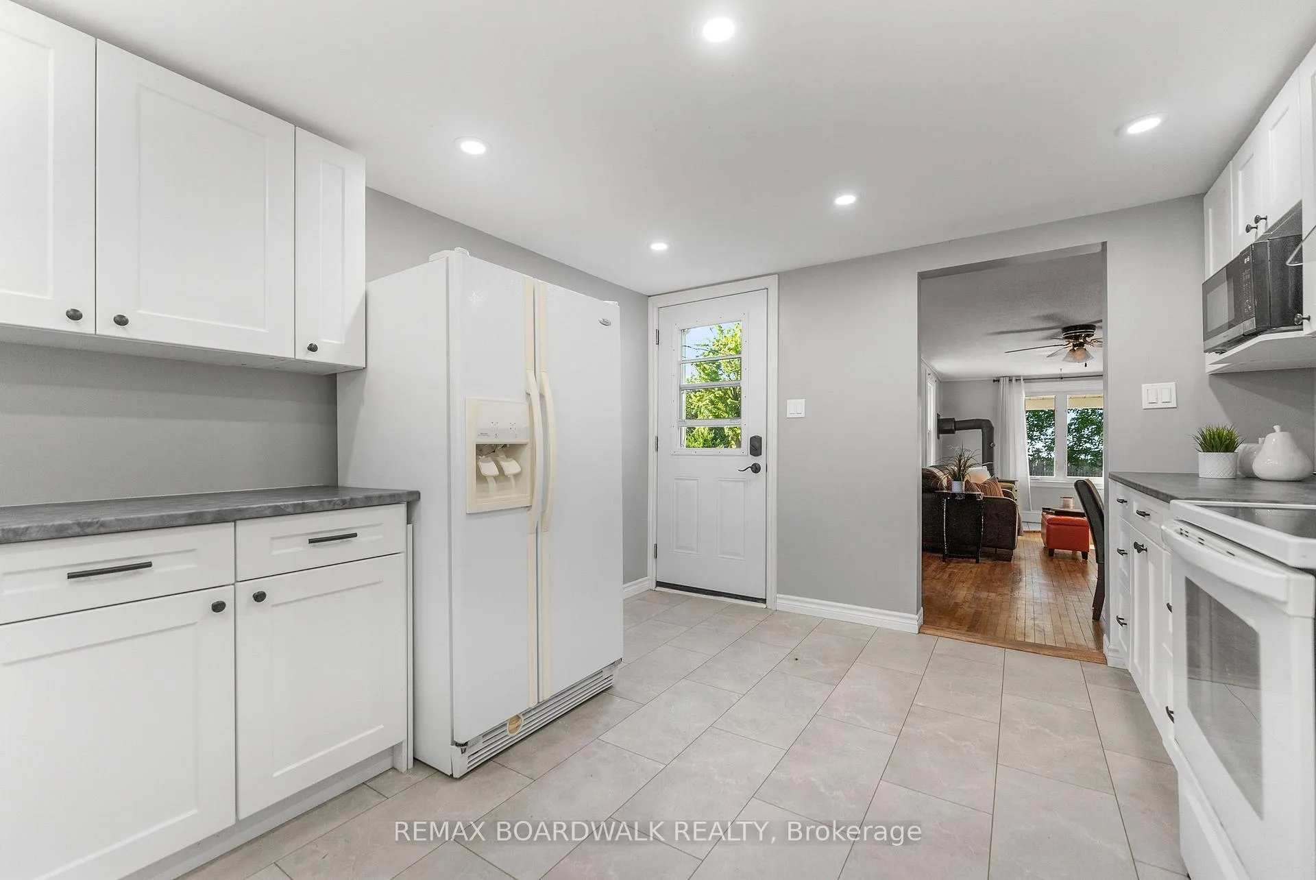 Photo 9 of 416 Dibble Street E, Prescott — HOMEH