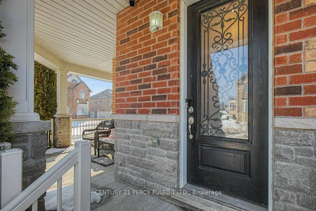 Photo 9 of 78 Brock Avenue, Markham, Berczy — HOMEH