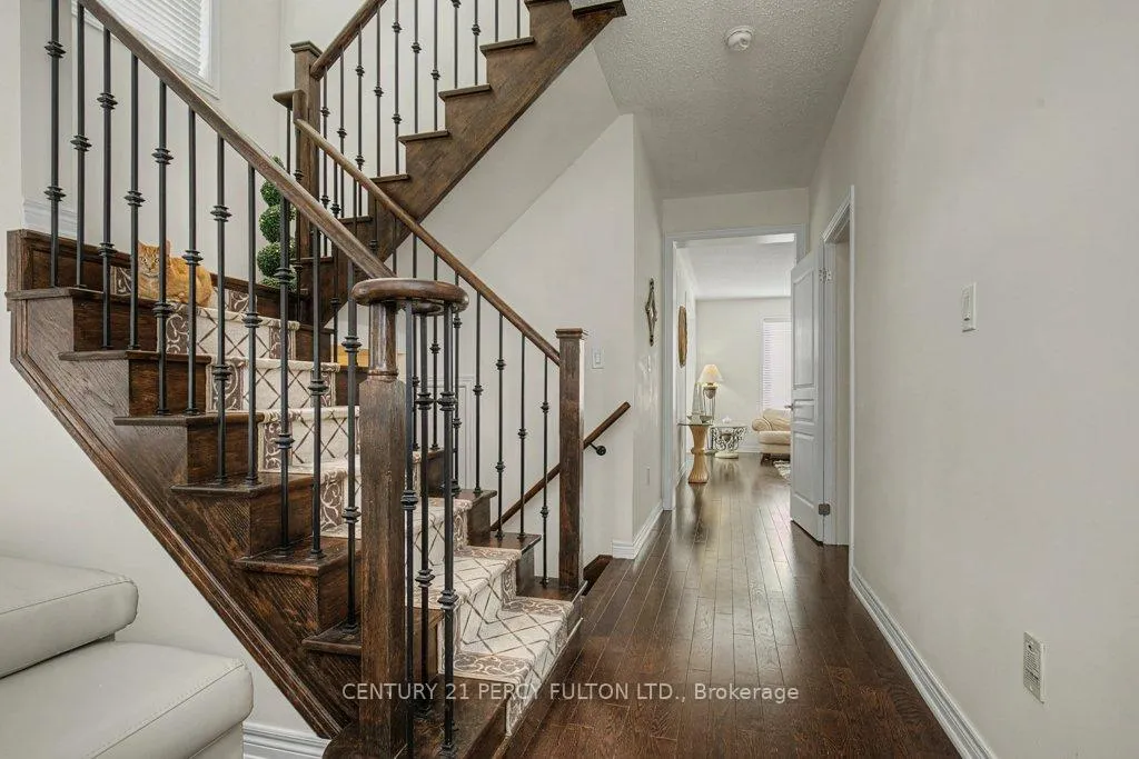 Photo 15 of 78 Brock Avenue, Markham, Berczy — HOMEH