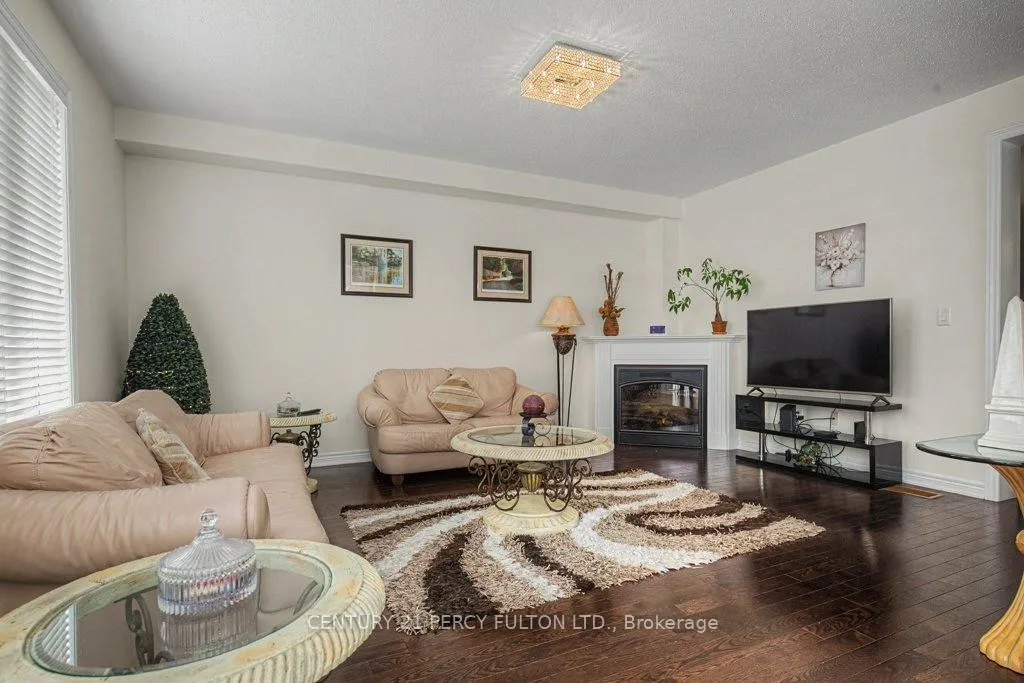 Photo 17 of 78 Brock Avenue, Markham, Berczy — HOMEH