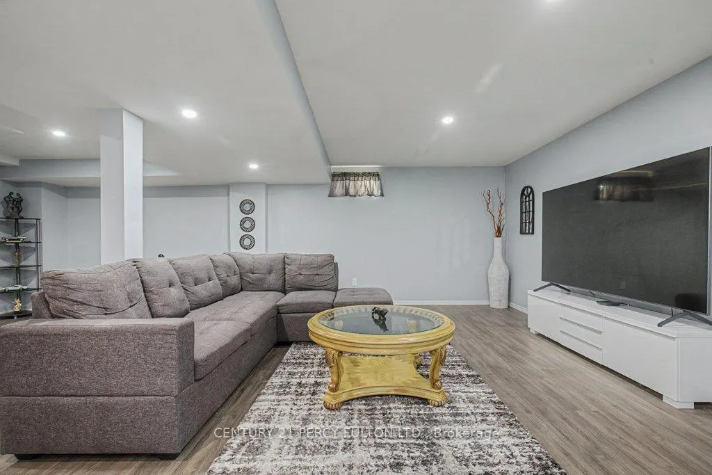 Photo 38 of 78 Brock Avenue, Markham, Berczy — HOMEH