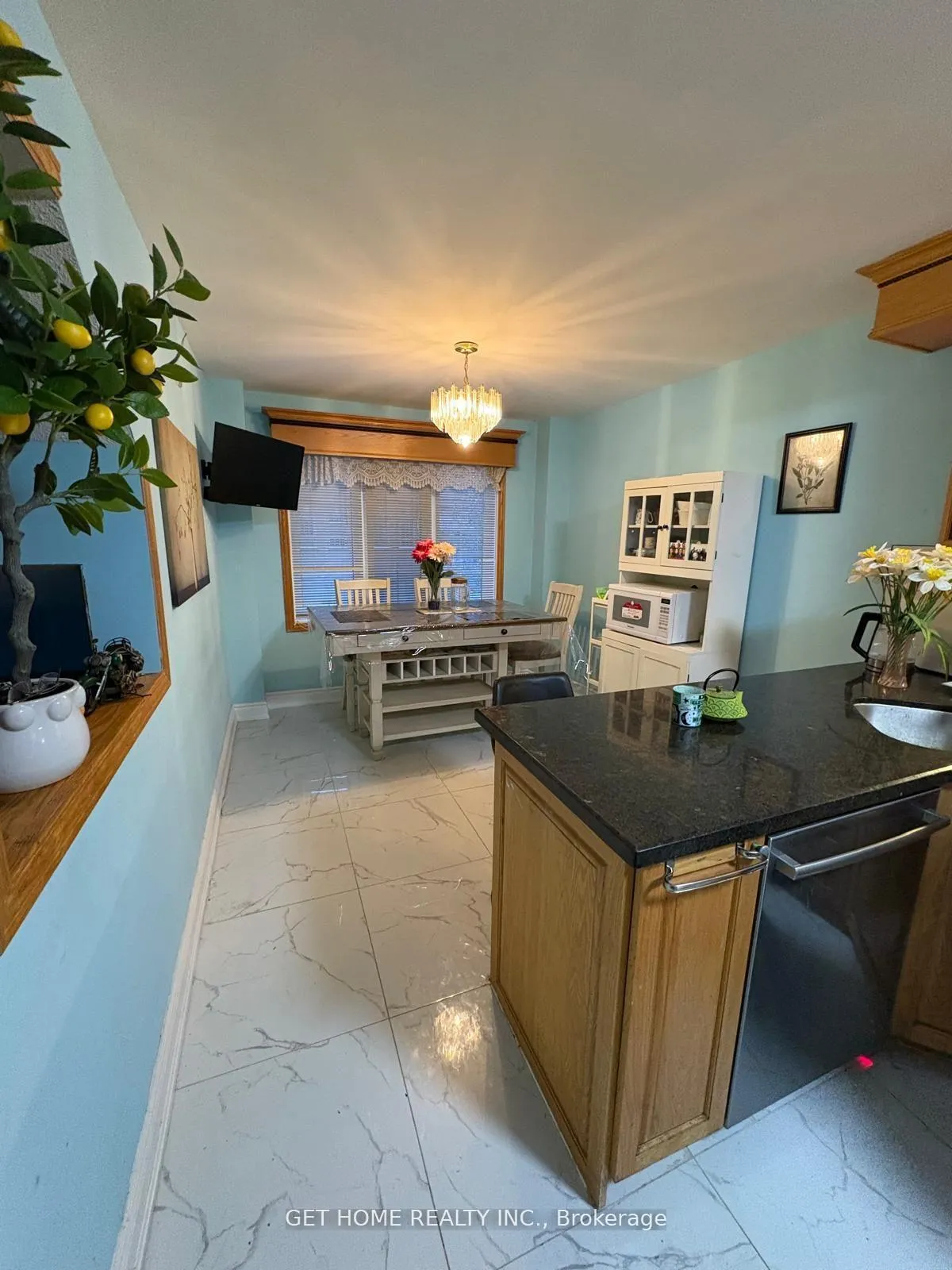 Photo 5 of Unit 36, 99 Aspen Park Way, Whitby, Downtown Whitby — HOMEH