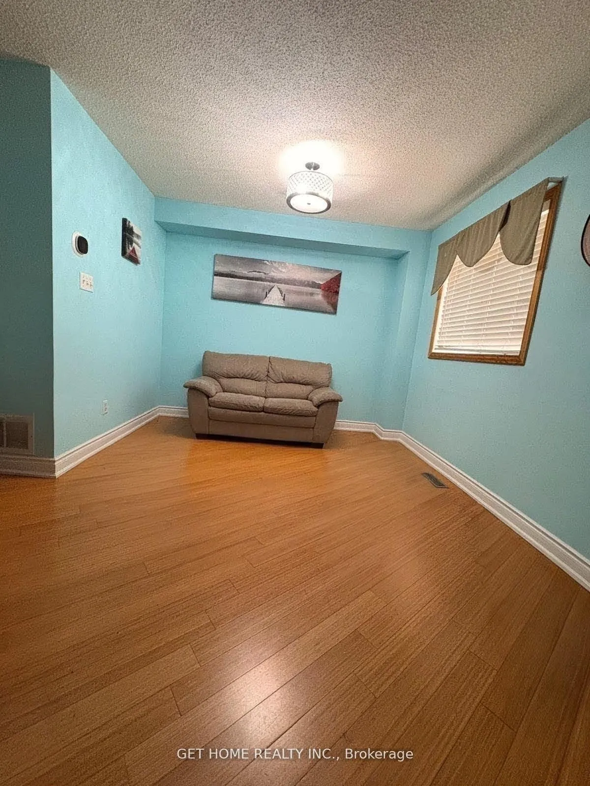 Photo 7 of Unit 36, 99 Aspen Park Way, Whitby, Downtown Whitby — HOMEH