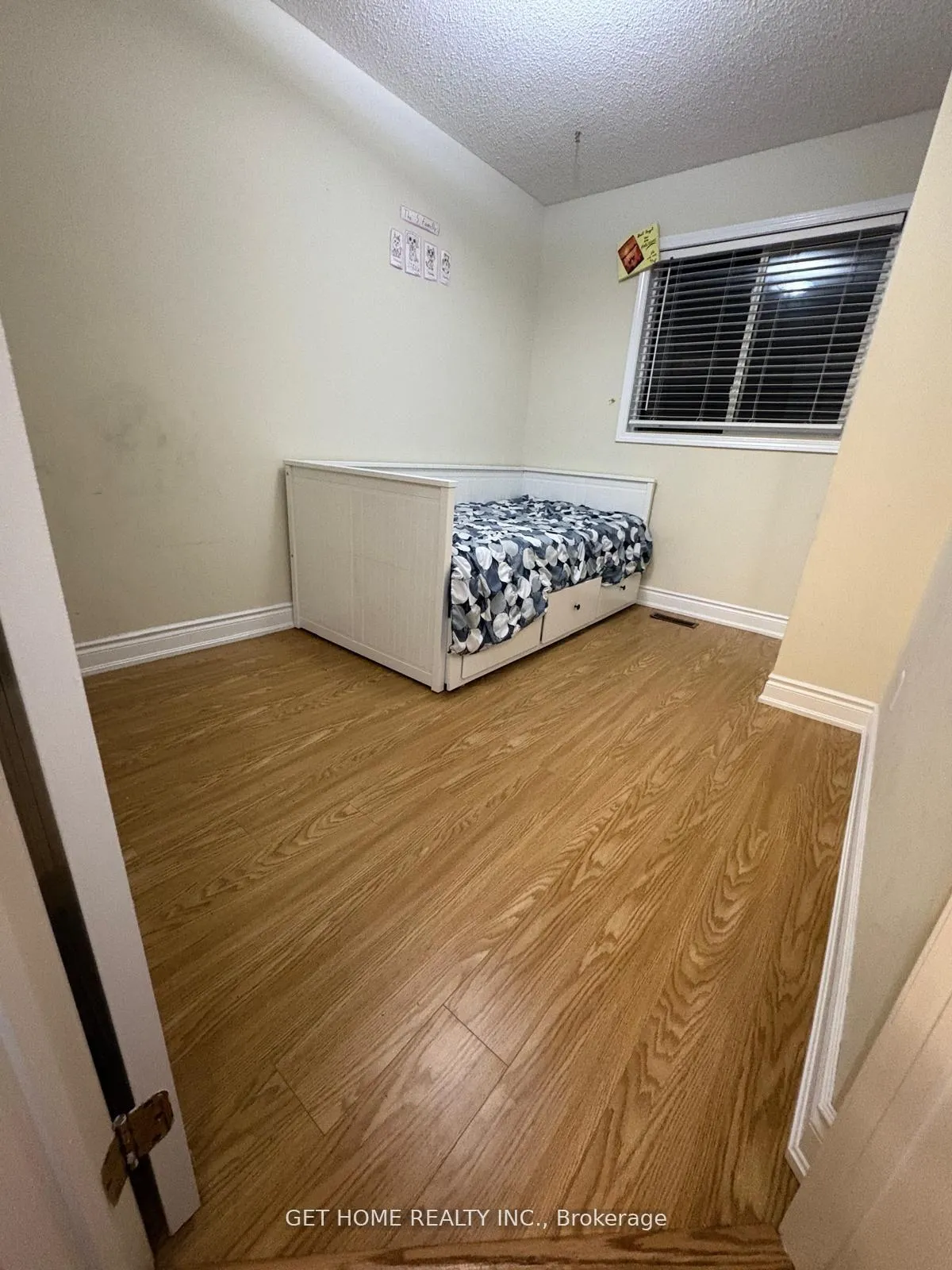 Photo 13 of Unit 36, 99 Aspen Park Way, Whitby, Downtown Whitby — HOMEH