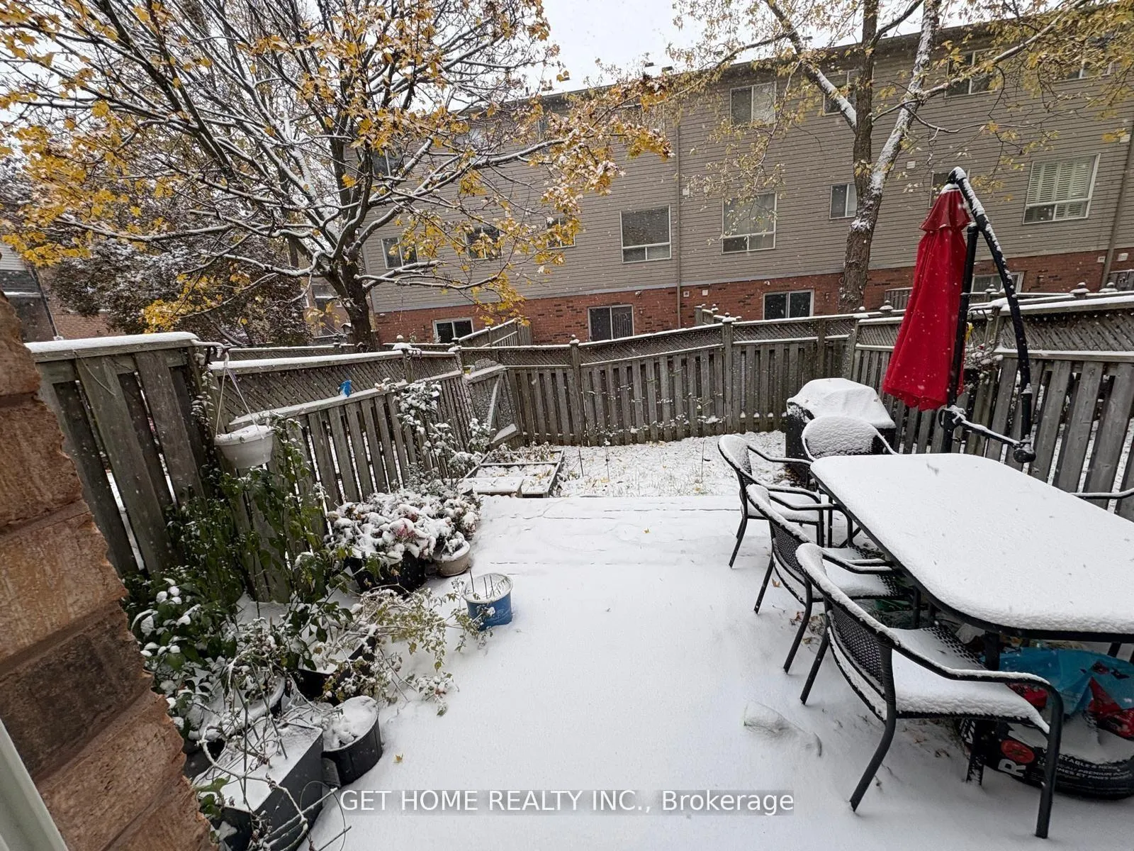 Photo 18 of Unit 36, 99 Aspen Park Way, Whitby, Downtown Whitby — HOMEH