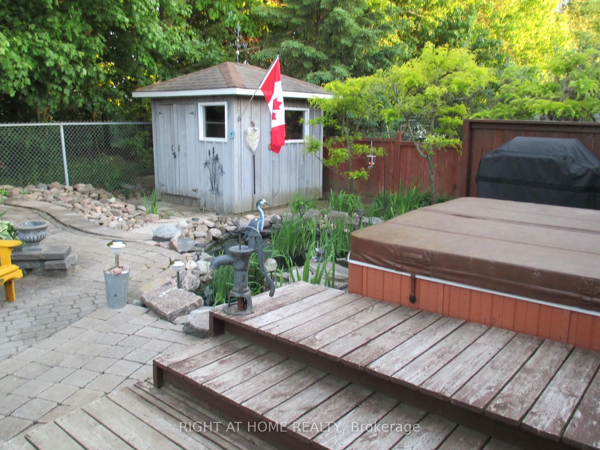 Photo 8 of 63 Benson Drive, Barrie, Sandy Hollow — HOMEH
