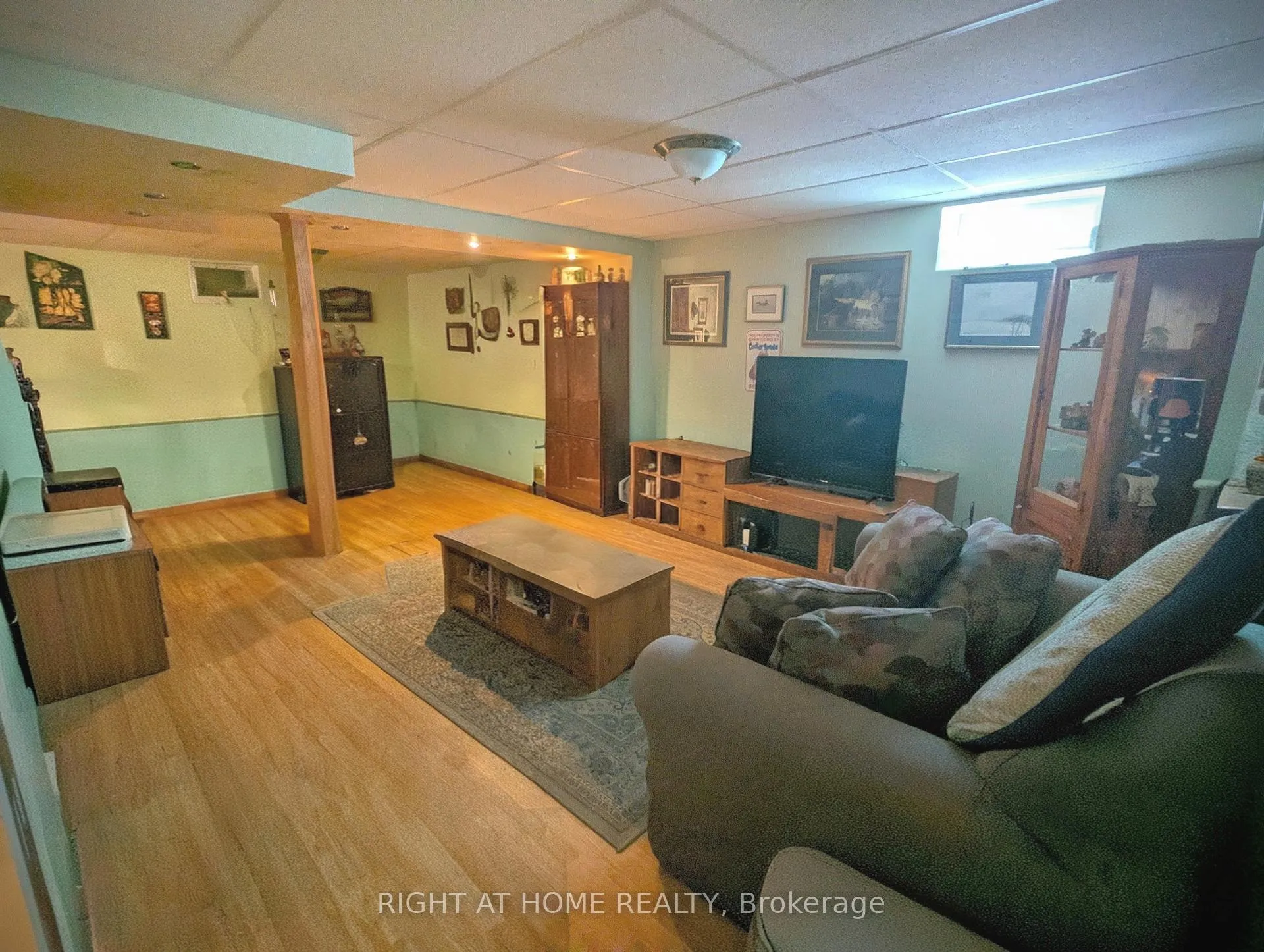 Photo 14 of 63 Benson Drive, Barrie, Sandy Hollow — HOMEH