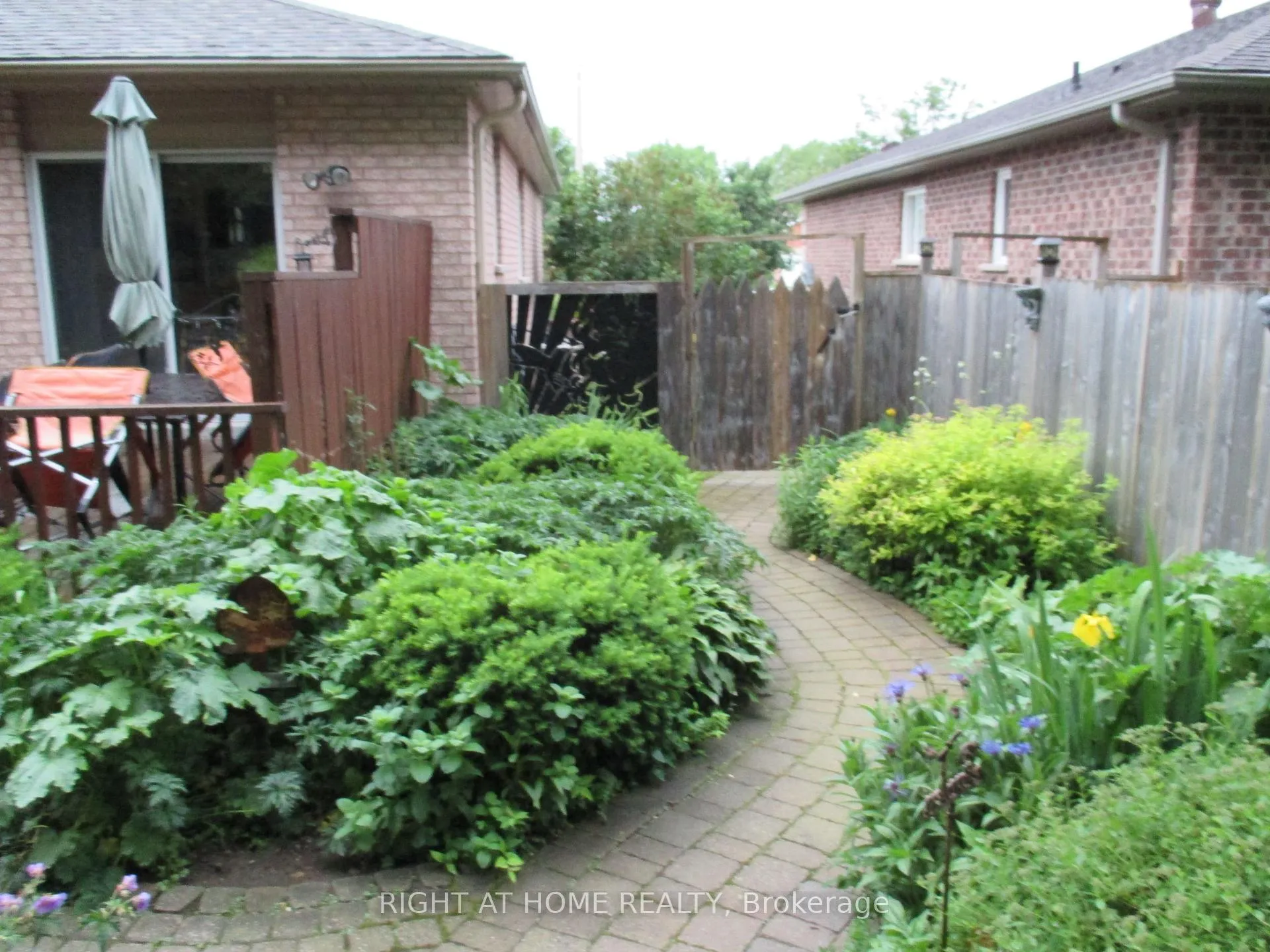 Photo 20 of 63 Benson Drive, Barrie, Sandy Hollow — HOMEH