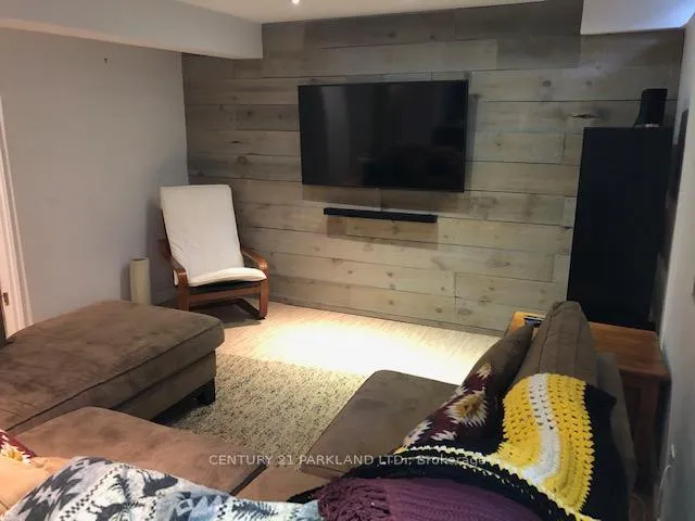 Photo 1 of Unit Basement, 32 Attridge Drive, Aurora, Aurora Village — HOMEH