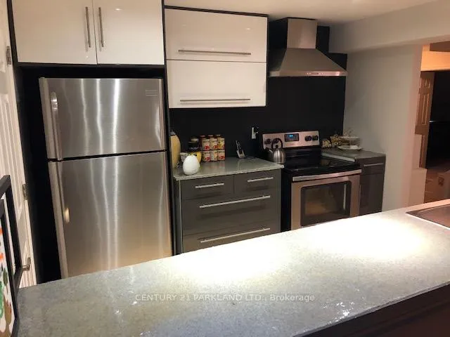 Photo 6 of Unit Basement, 32 Attridge Drive, Aurora, Aurora Village — HOMEH