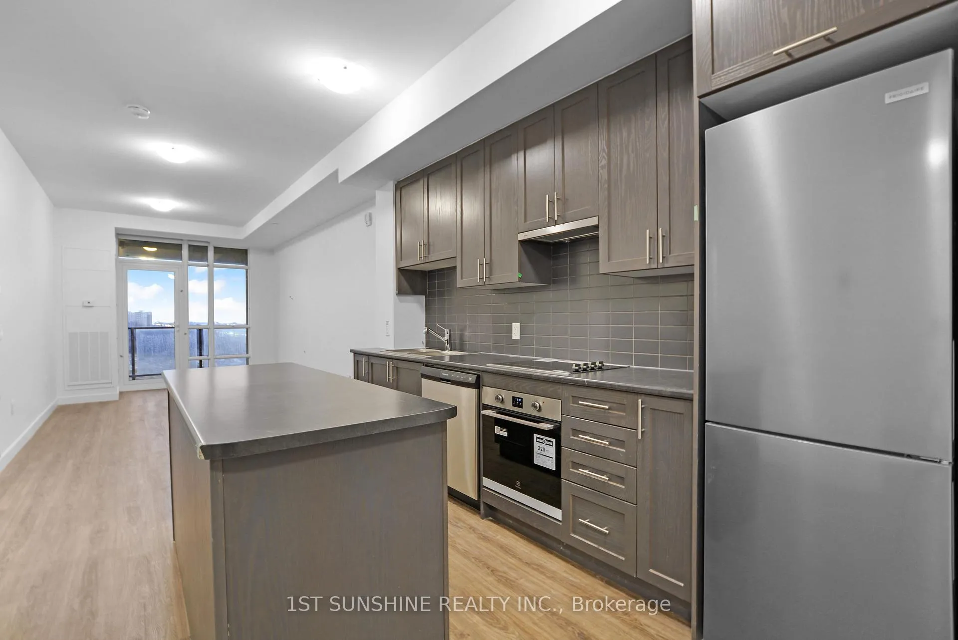 Photo 7 of Unit 608, 461 Green Road, Hamilton, Stoney Creek — HOMEH