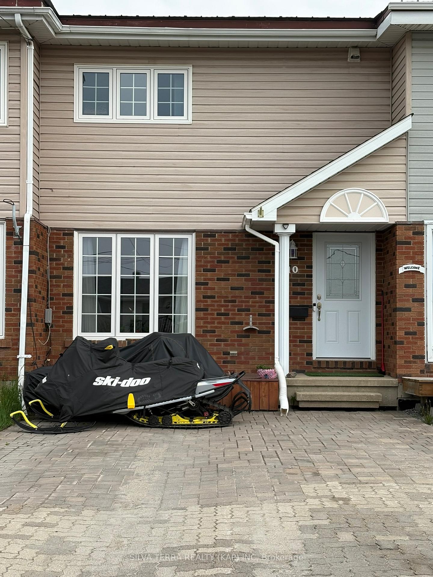 Photo 1 of 10 Macdonald Street, Kapuskasing — HOMEH