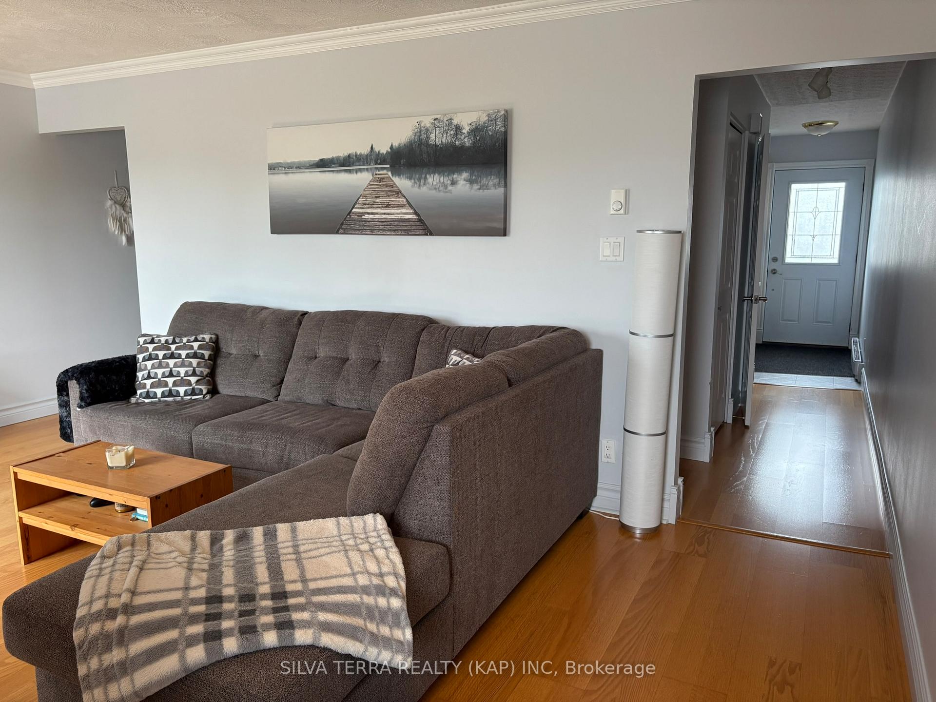 Photo 5 of 10 Macdonald Street, Kapuskasing — HOMEH