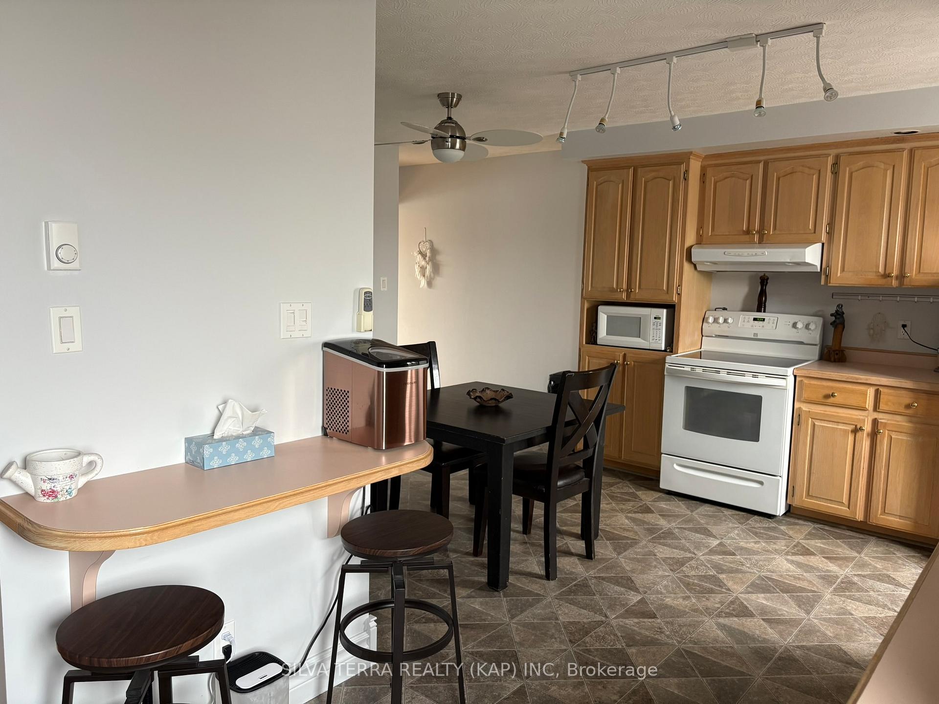 Photo 13 of 10 Macdonald Street, Kapuskasing — HOMEH