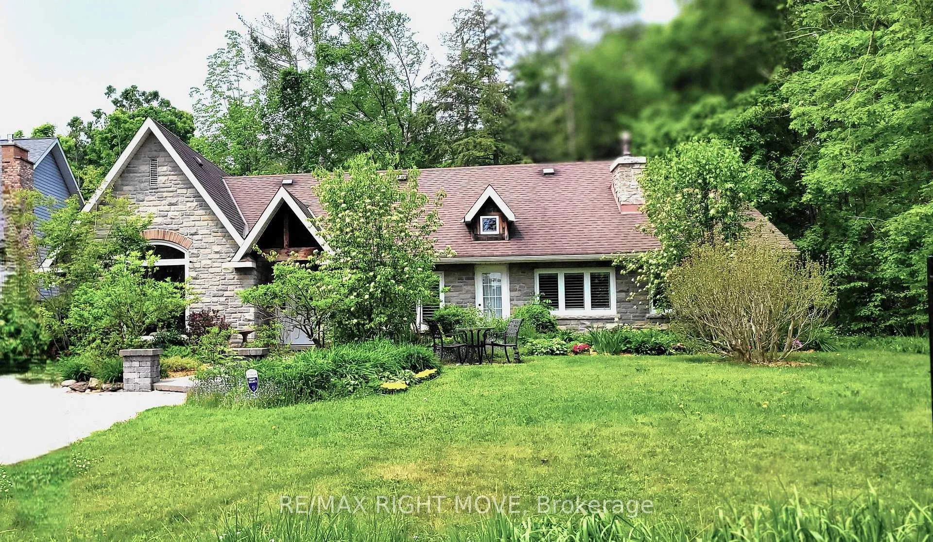 Photo of 3528 Glenhaven Beach Road