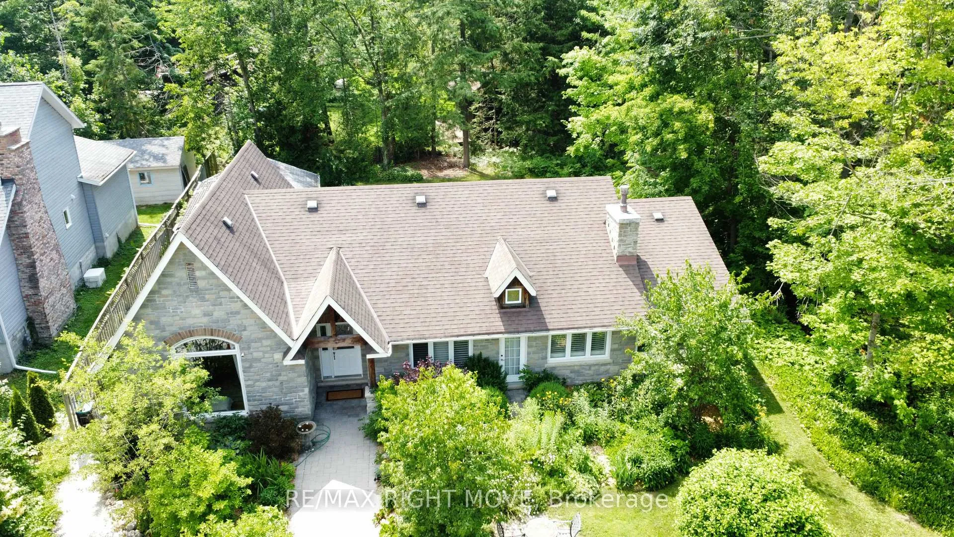 Photo 5 of 3528 Glenhaven Beach Road, Innisfil, Rural Innisfil — HOMEH